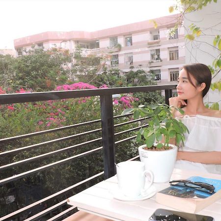 Chez Lotus Hotel Ho Chi Minh City Exterior photo